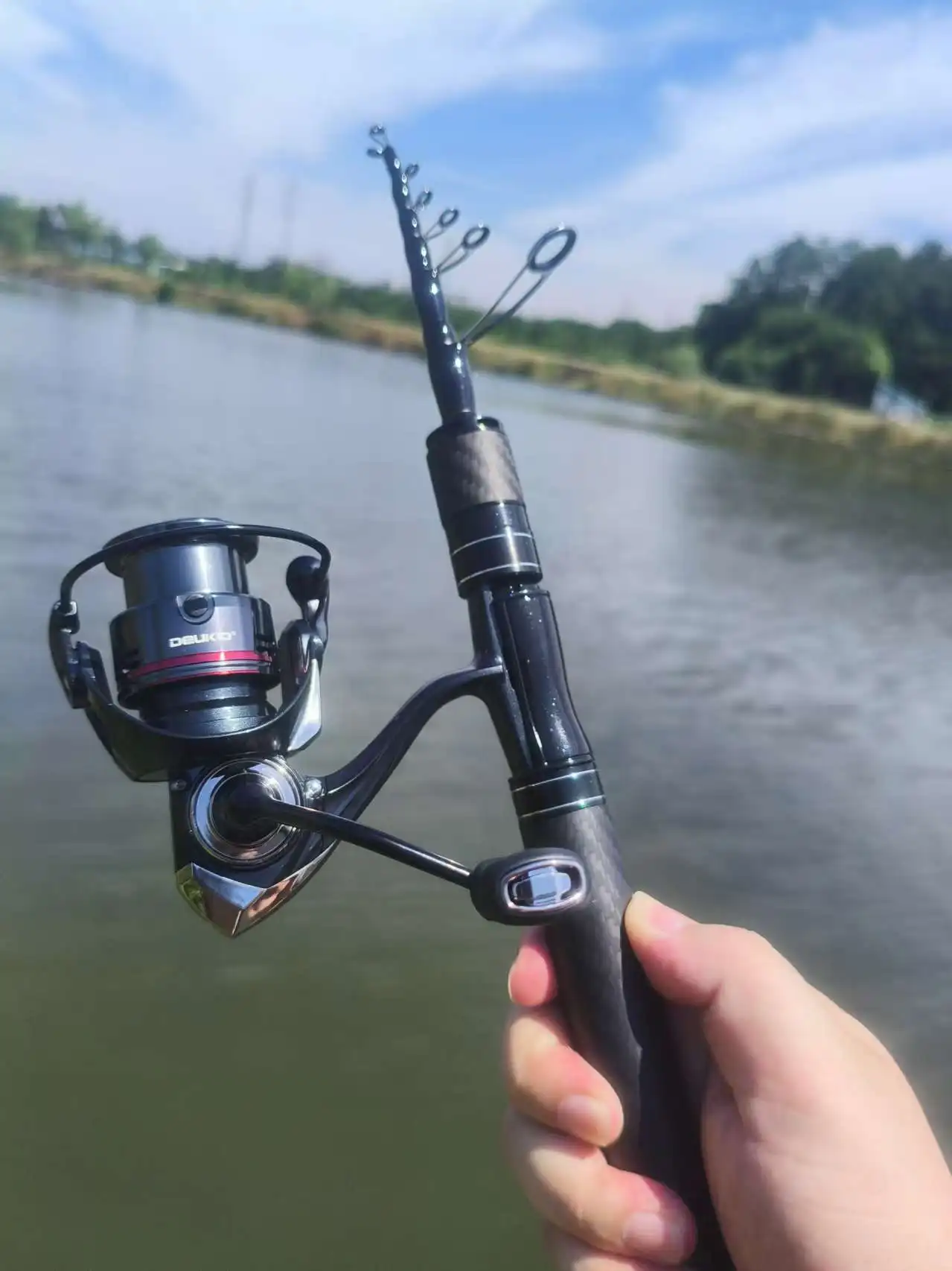 Conjunto de Vara de Pesca DEUK - Developing Tank Reel avaliação e preço